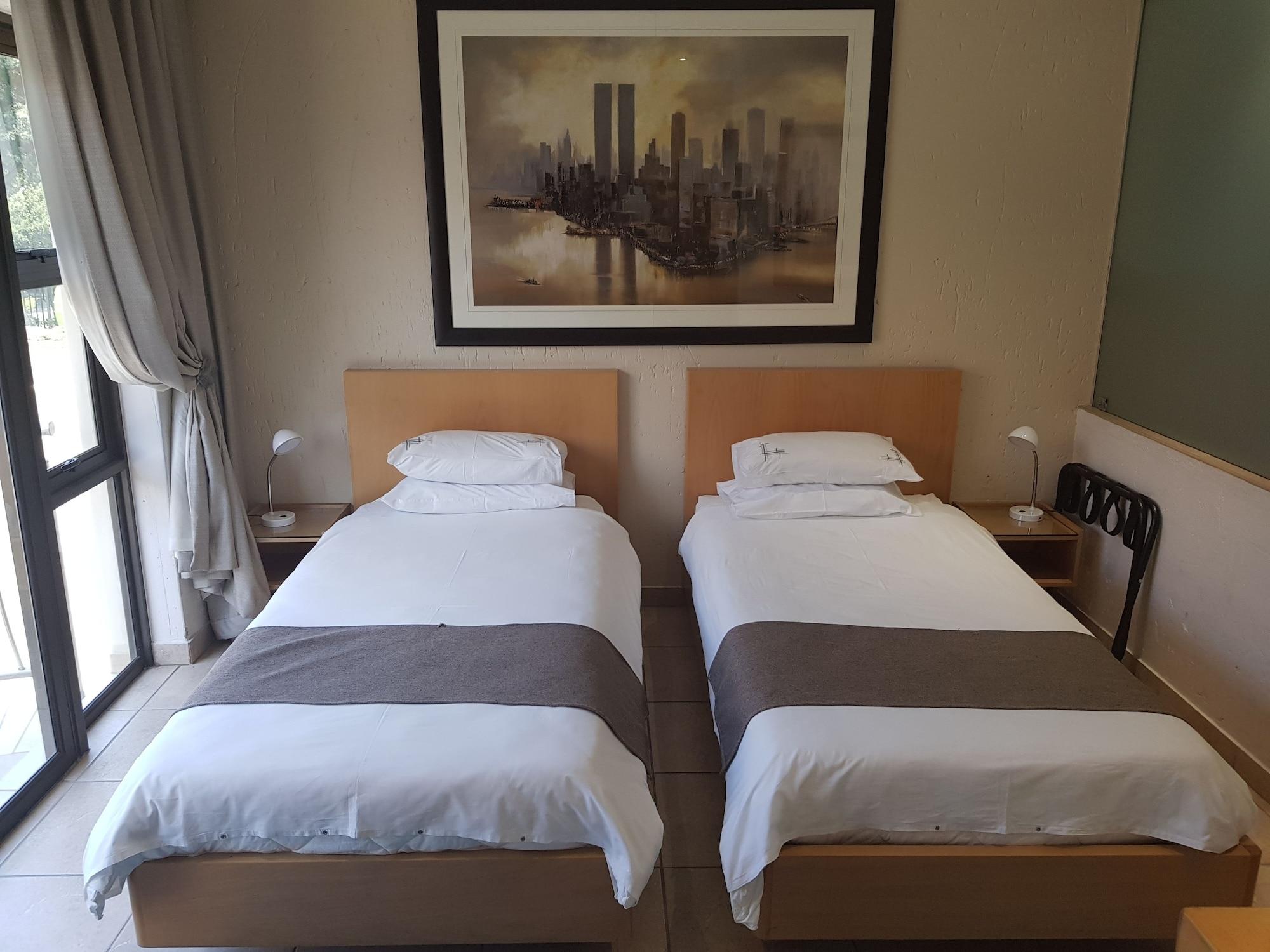 Europrime Hotel Boksburg Ngoại thất bức ảnh