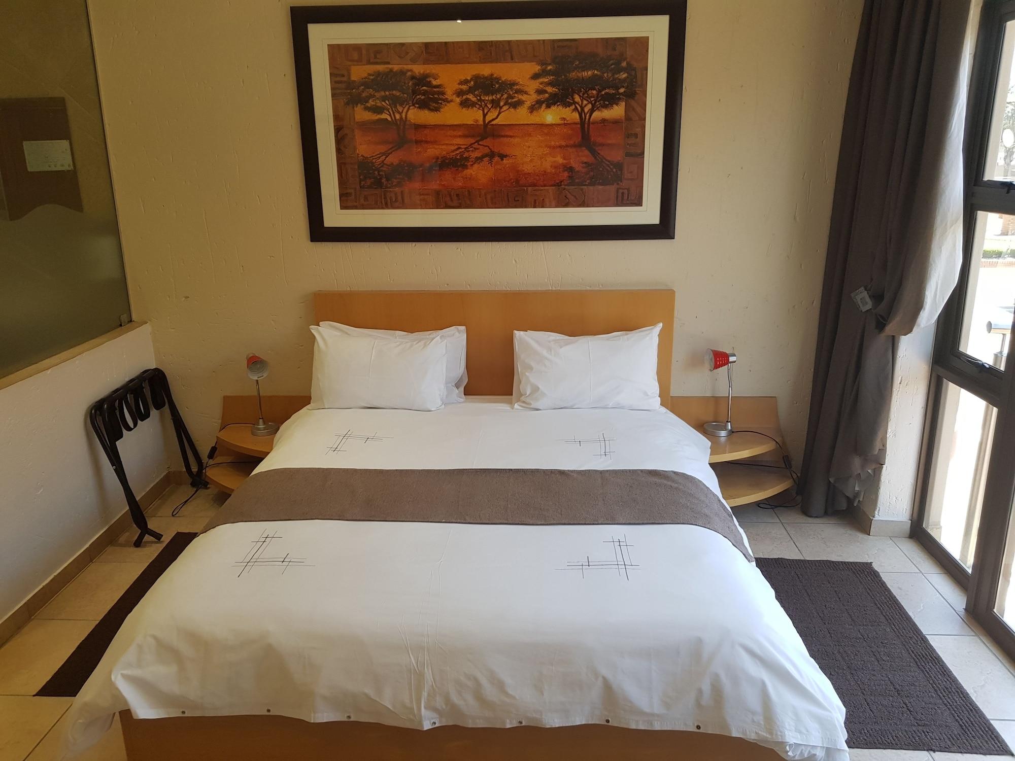 Europrime Hotel Boksburg Ngoại thất bức ảnh