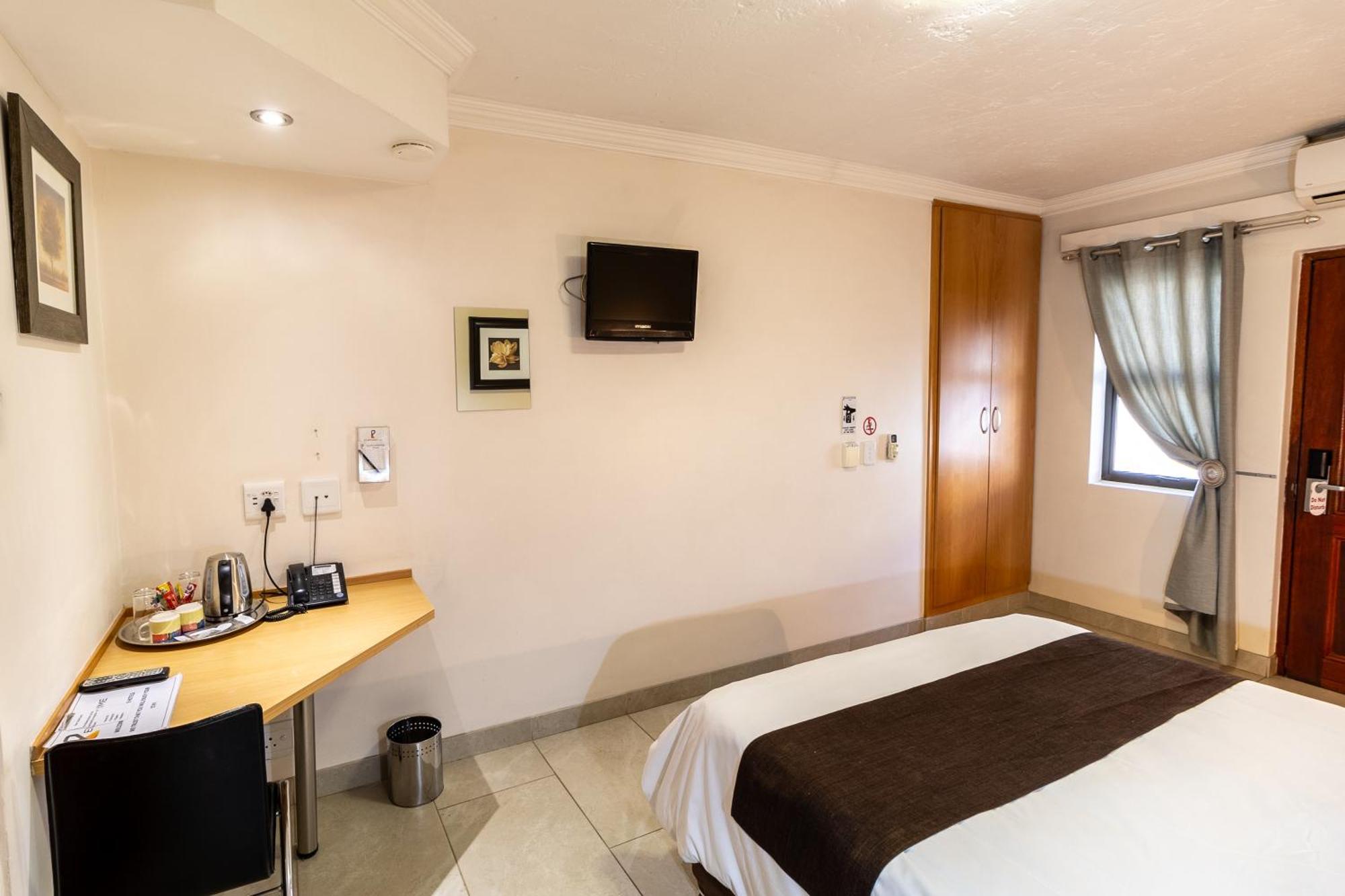 Europrime Hotel Boksburg Ngoại thất bức ảnh