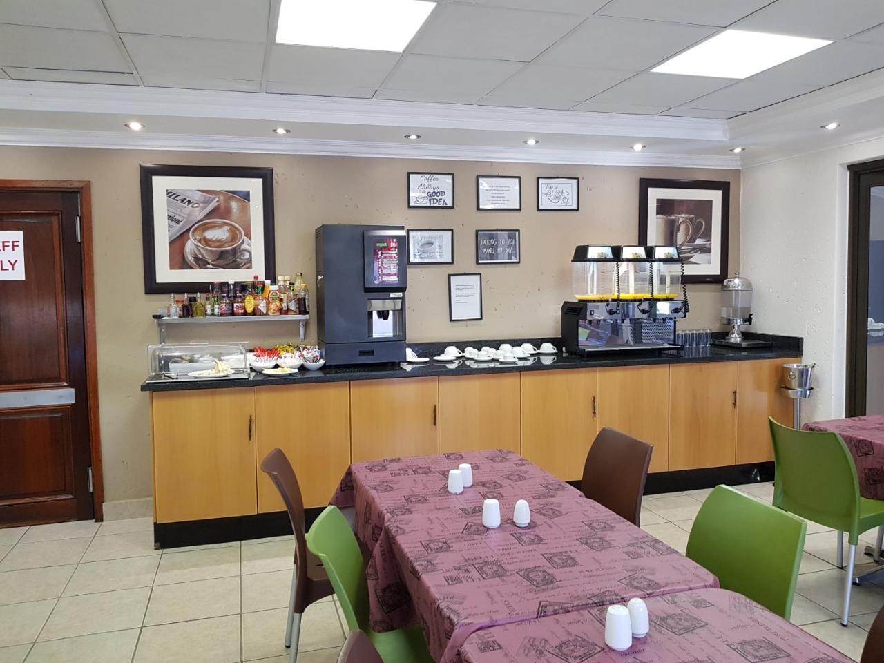Europrime Hotel Boksburg Ngoại thất bức ảnh