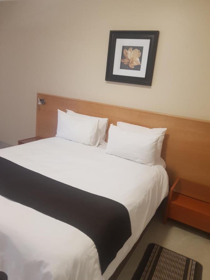 Europrime Hotel Boksburg Ngoại thất bức ảnh